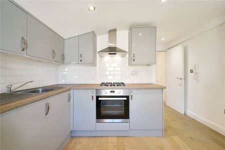 Modern Studio - Photo 2