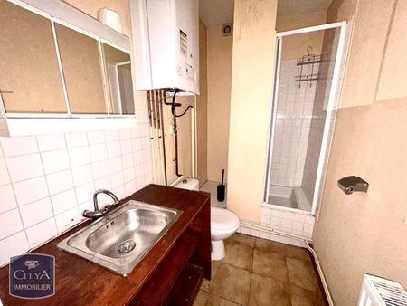 Location Appartement 2 pièces 41m² BOURG EN BRESSE 01000 - Photo 3