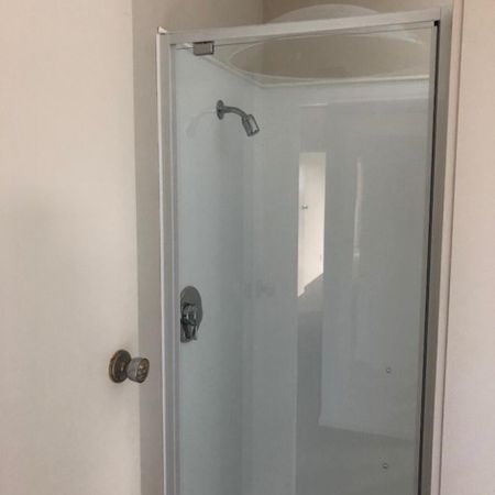 Sunny & Spacious Three-Bedroom Home - Photo 5