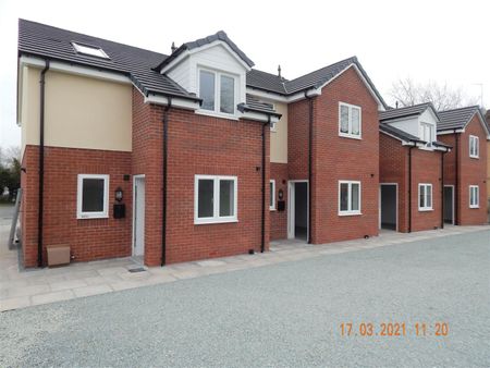 Woodrow Gardens, Redditch - Photo 3