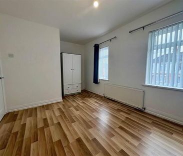 13 Mayfair Avenue, Cregagh, Belfast, BT6 9JA - Photo 3