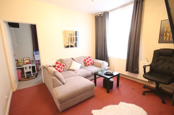 Wardle Court, Crown Street, Kettering, Northants , NN16 - Photo 1