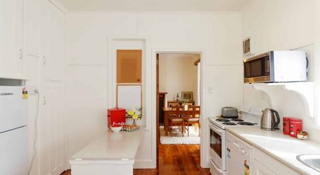 3 Bedroom Home in Marton - Photo 4