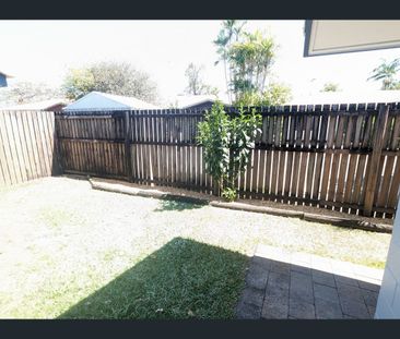 1/139 English Street, Manunda, Qld 4870 - Photo 4