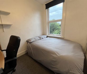 Stanmore Avenue, Burley, LS4 2RP, Leeds - Photo 1