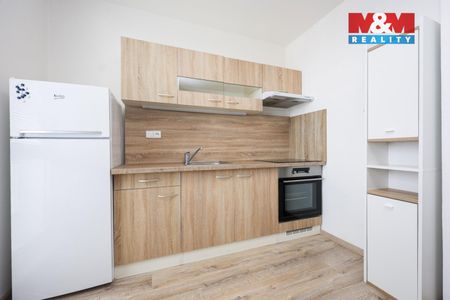 Pronájem bytu 1+1 38 m², Politických vězňů 359, Olomouc - Fotografie 2