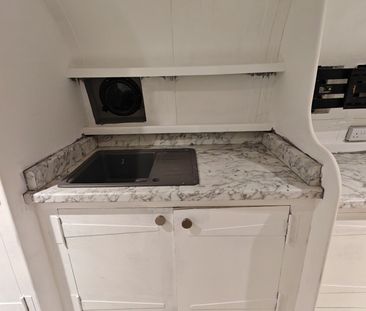 3 Bed House Boat, Rope Street, SE16 - Photo 3