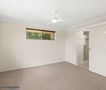 Beautifully Presented Family Home in Sought-After Middle Ridge - Photo 1