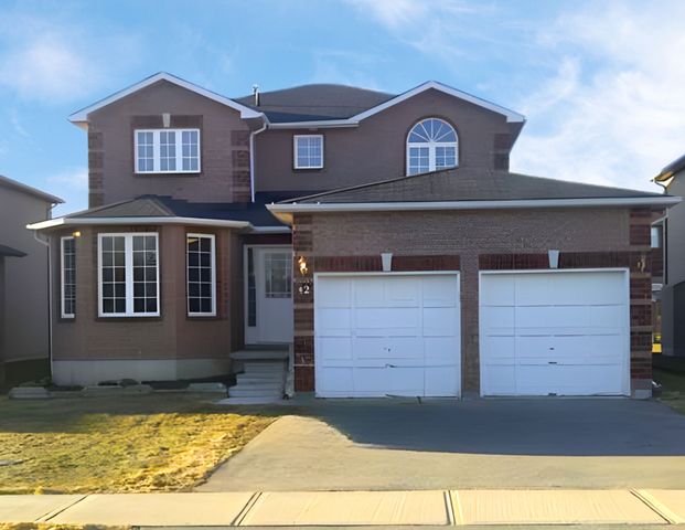 For Lease - 42 Patrick Drive, Barrie, Ontario - Photo 1