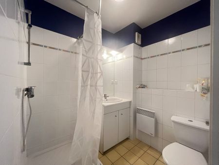Location Appartement 2 pièces 35m² RODEZ 12000 - Photo 2