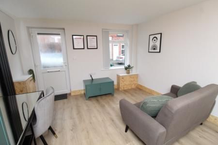 Denman Street, Nottingham, NG7 - Photo 2