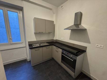 Location Appartement 2 pièces 60m² - Photo 4