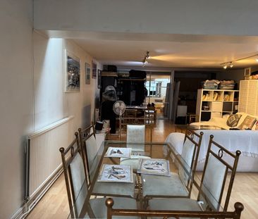 Room in a Shared Flat, Plantation Wharf, SW11 - Photo 5