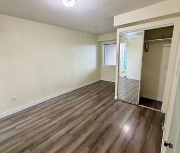 For Lease - 7405 Goreway Drive Unit# 414, Mississauga, Ontario - Photo 1