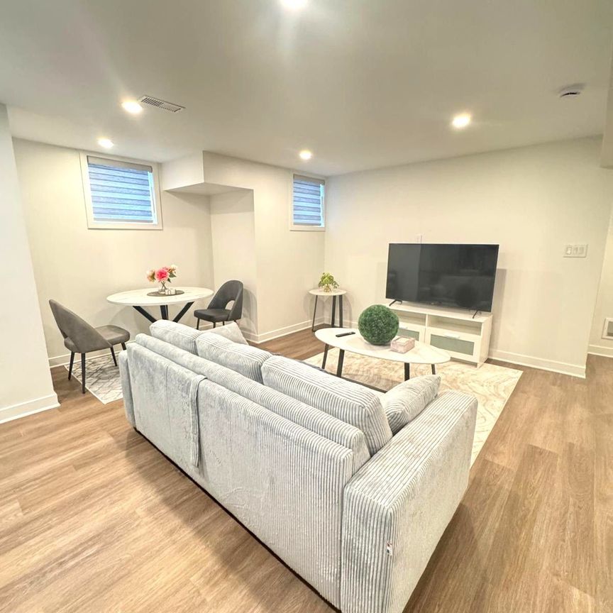 For Lease - 1117 Apolune Street Unit# B, Barrhaven, Ontario - Photo 1