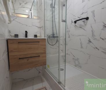 Aktualne! Ładna Kawalerka! 33 m2. Osobna kuchnia. - Photo 6