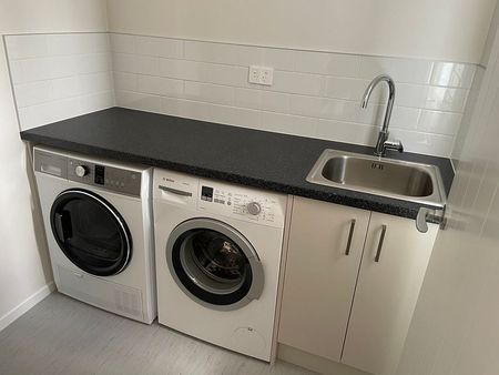 Comfort, Privacy, and Quiet Living - Photo 5