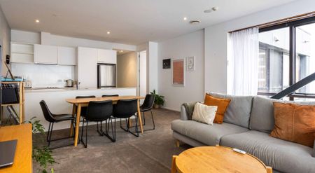 A Contemporary Haven.... - Photo 2