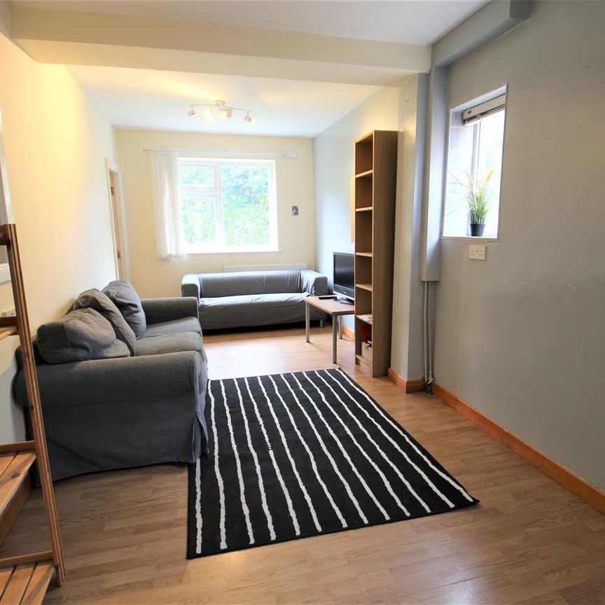 Becketts Park Crescent, Headingley, LS6 3PH, Leeds - Photo 1