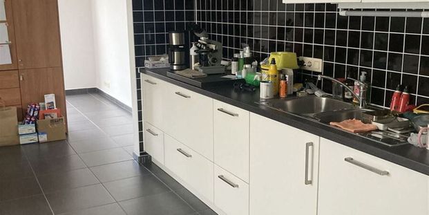 Appartement te huur in Vorst voor € 790 met 1 slaapkamer - Photo 1