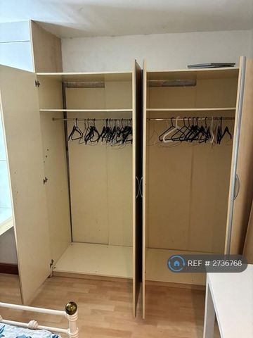 1 bedroom in a house share to rent - Photo 3