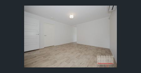 Coastal Convenience - Photo 5