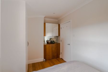 Chiltern Street, Marylebone, London, W1U - Photo 3