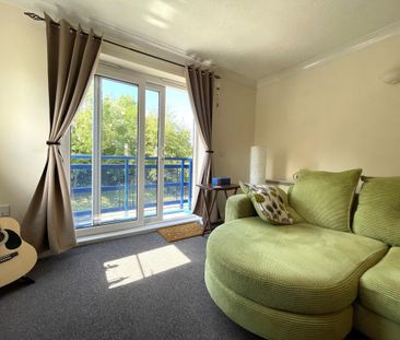Mountbatten Close, Ashton - Photo 6