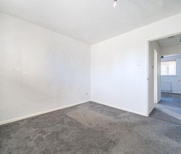 2 bedroom semi-detached house to rent - Photo 5