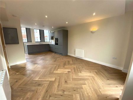 A delightful first floor, one bedroom apartment with outside space. - Photo 3