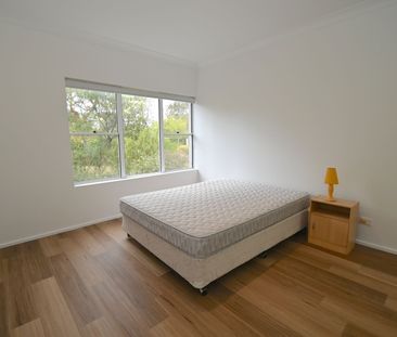 BAYSIDE LIVING - Photo 3