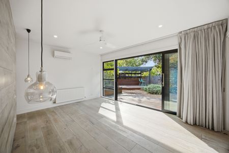 54 Maple Street, Blackburn VIC 3130 - House For Rent | Domain - Photo 3