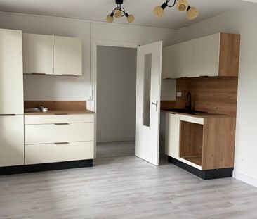 Location Appartement 2 pièces 49m² VALS LES BAINS 07600 - Photo 3