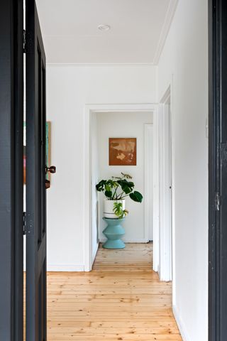 Spacious Home with Large Backyard - Photo 4