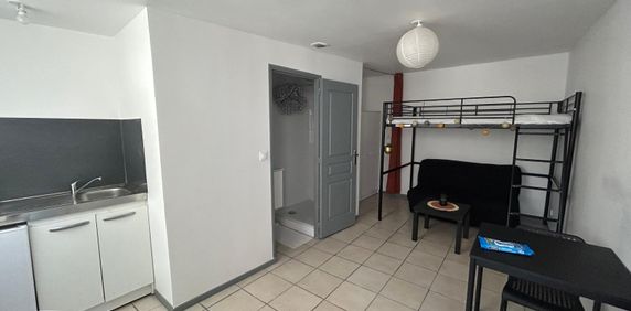Location Appartement 1 pièce 25m² DOUAI 59500 - Photo 2