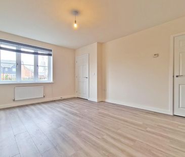 2 bed semi-detached house to rent in Floyer Grove, Shinfield, Readi... - Photo 1