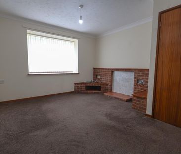 Mill Pleck, Studley - Photo 1
