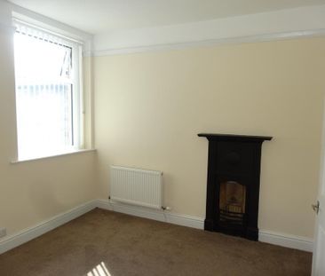 3 bedroom maisonette to rent - Photo 6