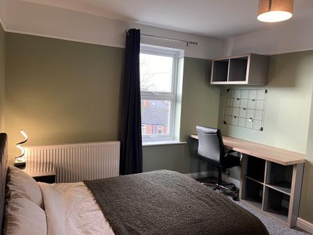 2 bedroom terraced house to rent - Photo 4