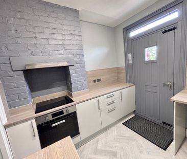 Chanterlands Avenue, Hull - Photo 4