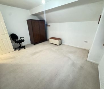 5 bedroom detached house to rent - Photo 3