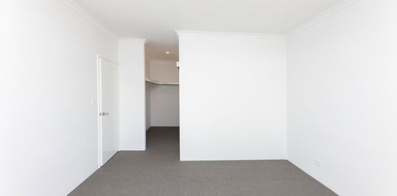 Peaceful, Stylish Living Close to Coast & Cafés - Photo 2