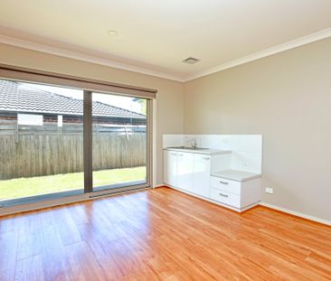 Under application - Photo 2