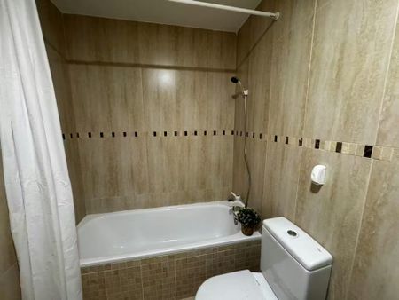 Calle del Golfo de Salónica, Madrid, Community of Madrid 28033 - Photo 3