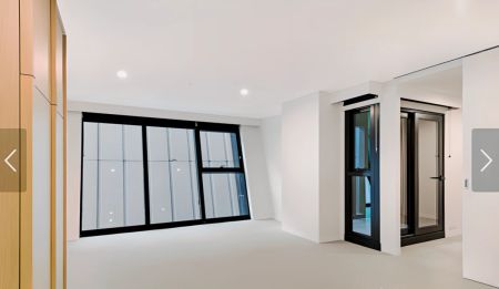 1 Bed 1 Bath - Photo 2