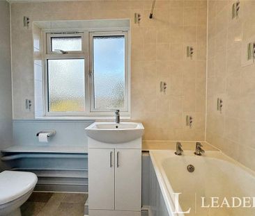 3 bedroom house to rent - Photo 2