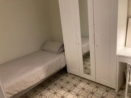 Carrer de Mallorca, Barcelona, Catalonia 08037 - Photo 3