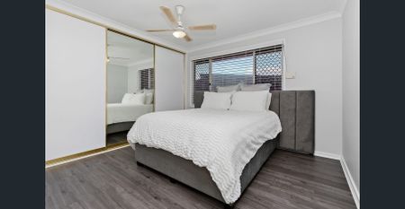 Modern Family home - Photo 4