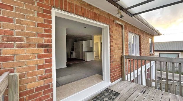 Large Family home with huge Basement & Rumpus - Photo 1