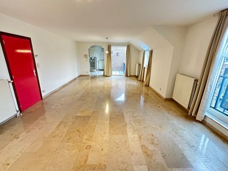 Ruim en lichtrijk appartement met 3 slaapkamers te Voeren - Photo 2